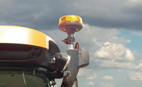 Pegasus LED Beacon D14501 Flexy on a tractor