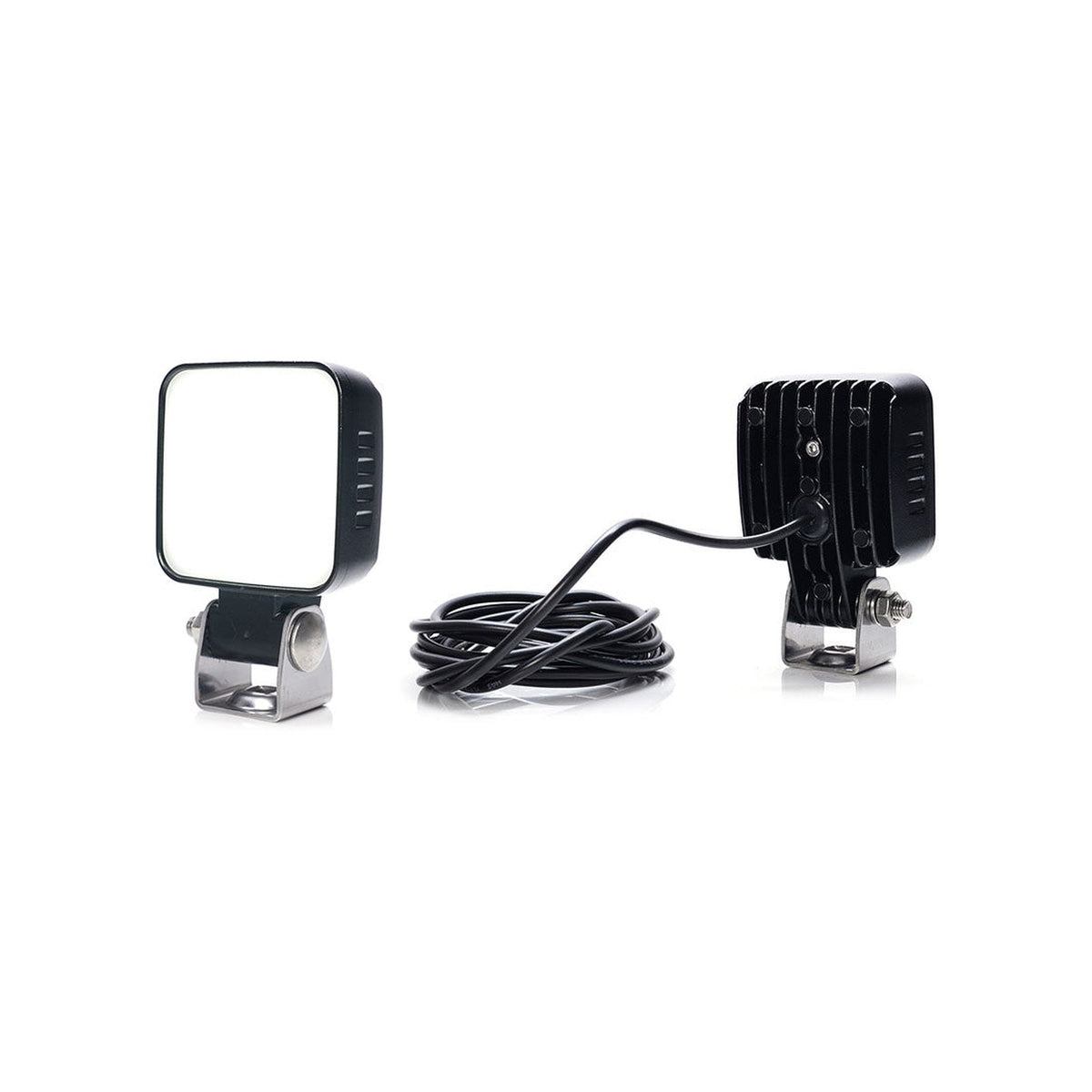 “WAS EC2172 LED reversing lamp rear view clear lens”
“W263 EC2172 reverse light mounted on vehicle bumper”
“WAS EC2172 805 lumen reversing light with IP6K9K rating”