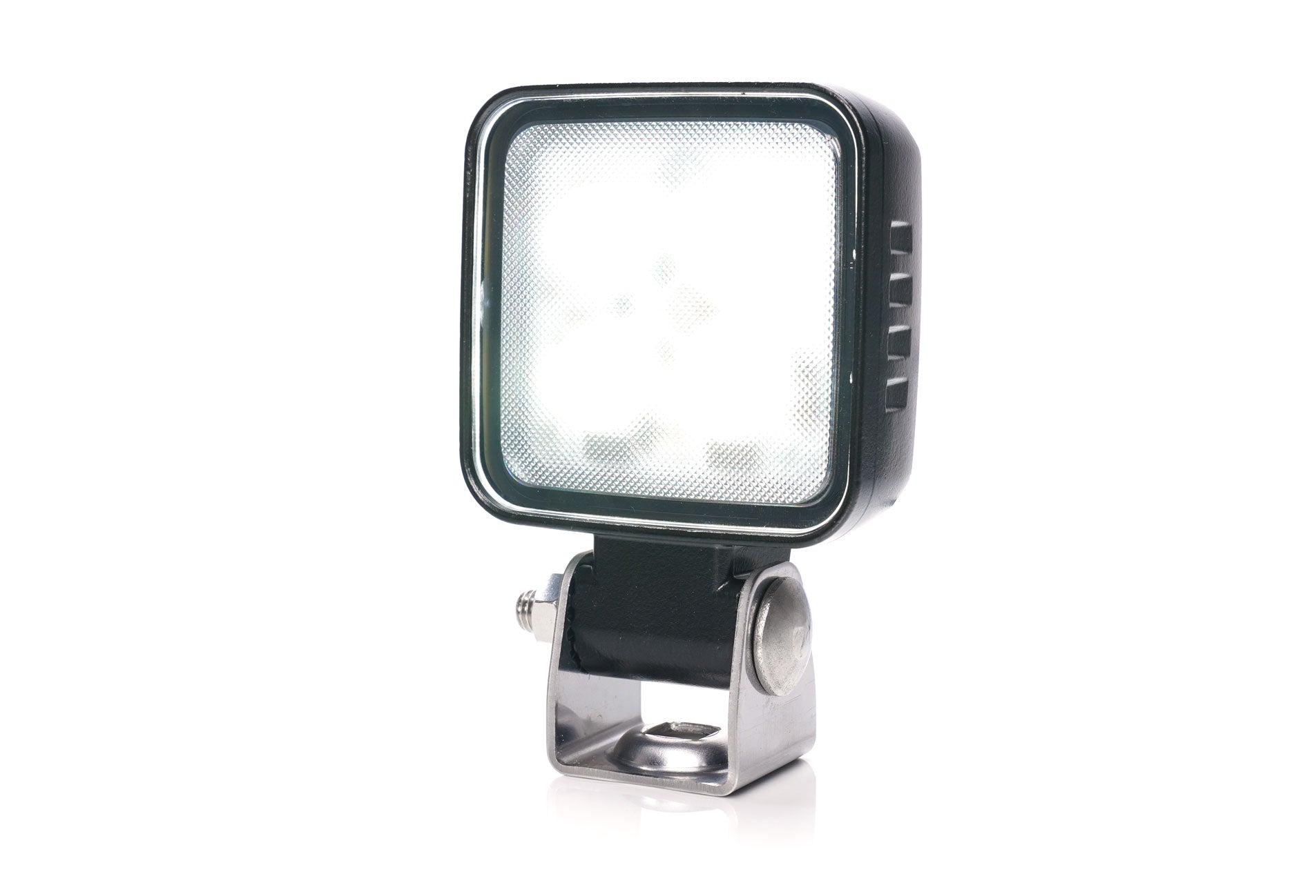 WAS 2237 work lamp
LED work lamp 1800 lumens
12/24V LED utility light
IP68 LED flood light for trucks
Compact LED work light