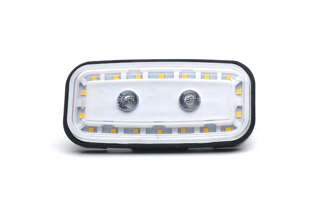 W225 LED Rear Combination Fog/Reverse Clear Lens Lamp - EC1481ARF